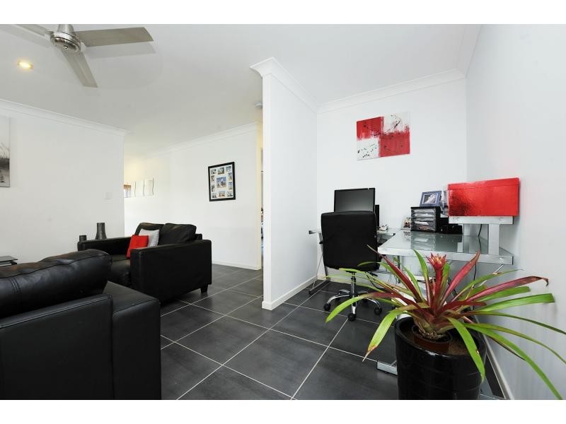 24 Davey Drive, Woombye QLD 4559
