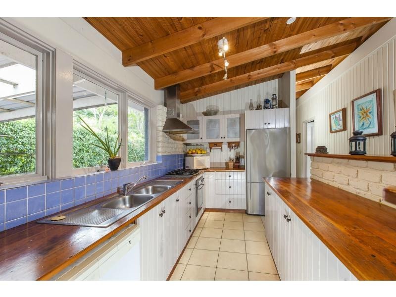 106 THRUSHS Road, Dulong QLD 4560