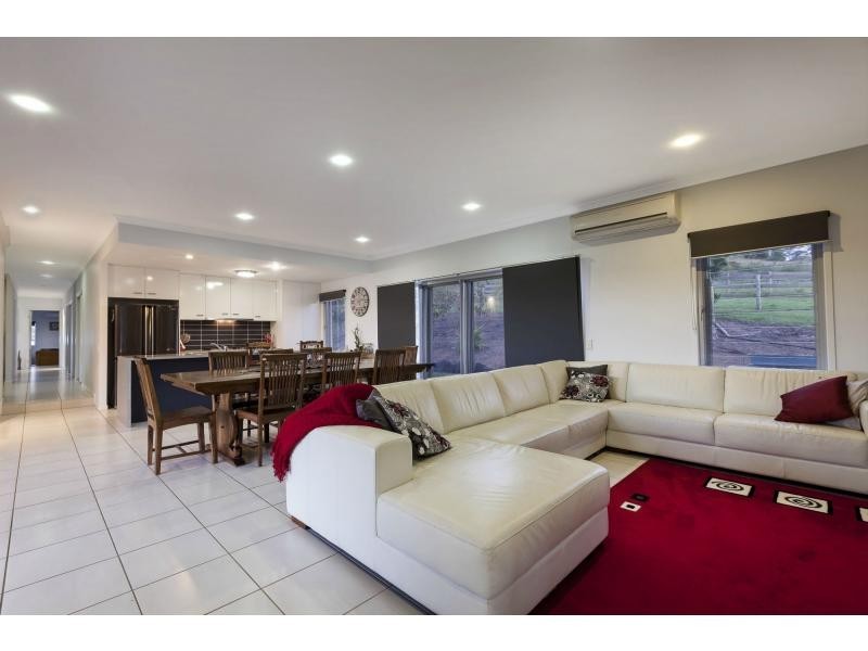 220 DIDDILLIBAH Road, Woombye QLD 4559