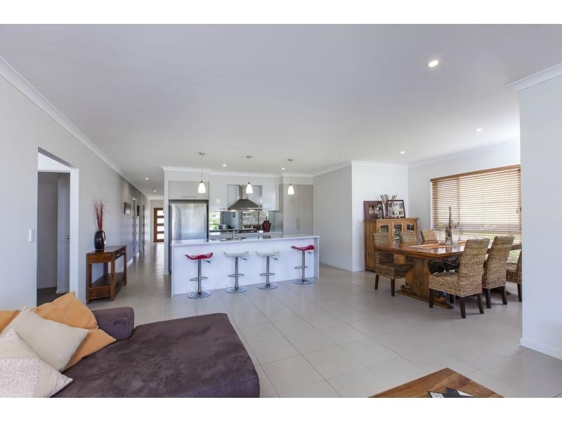 12 GRIMES Terrace, Burnside QLD 4560