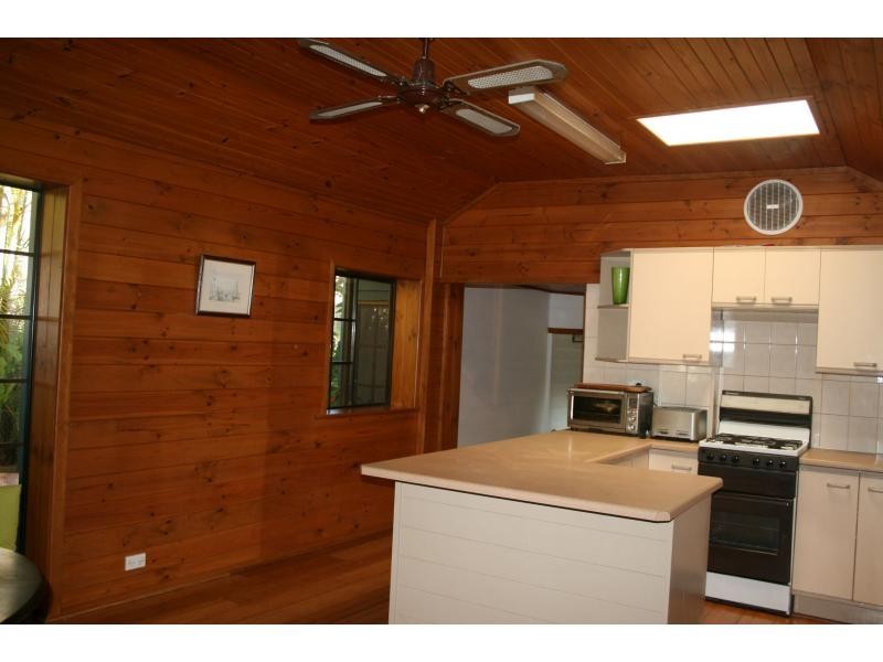 230 Blackall Range Rd, Woombye QLD 4559