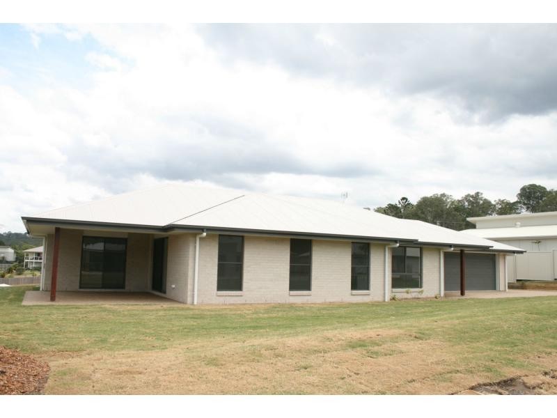 4 Grimes Terrace, Burnside QLD 4560