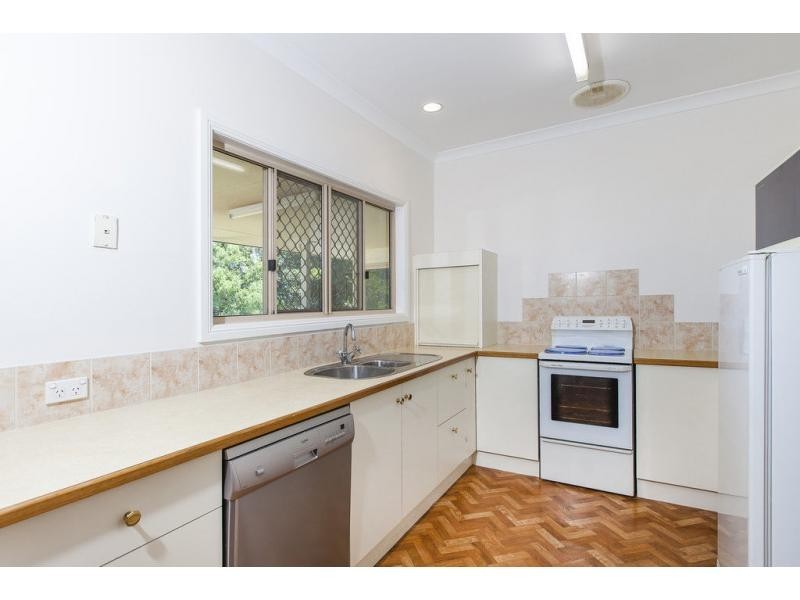 72 UPPER ROSEMOUNT Road, Rosemount QLD 4560