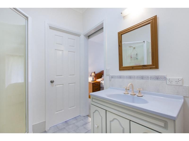 72 UPPER ROSEMOUNT Road, Rosemount QLD 4560