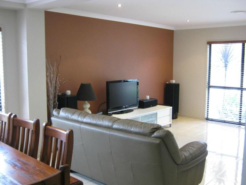 18 PAYNTERS POCKET Avenue, Palmwoods QLD 4555