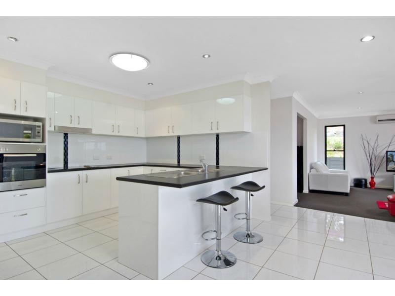 5 Ridgeview Place, Woombye QLD 4559