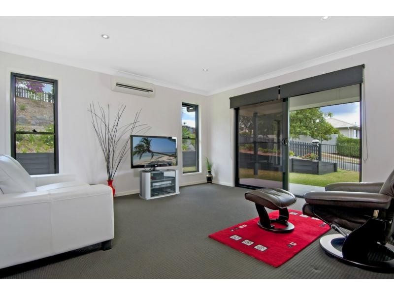 5 Ridgeview Place, Woombye QLD 4559