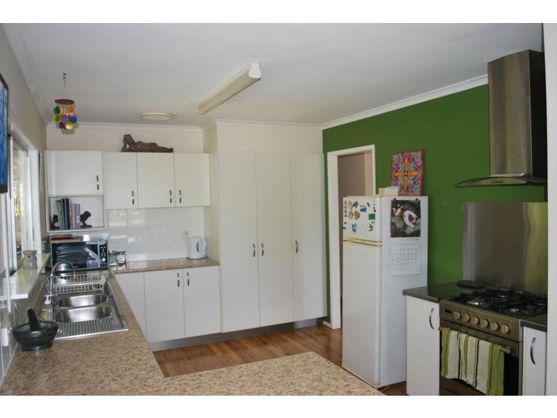 99 Carter Road, Nambour QLD 4560