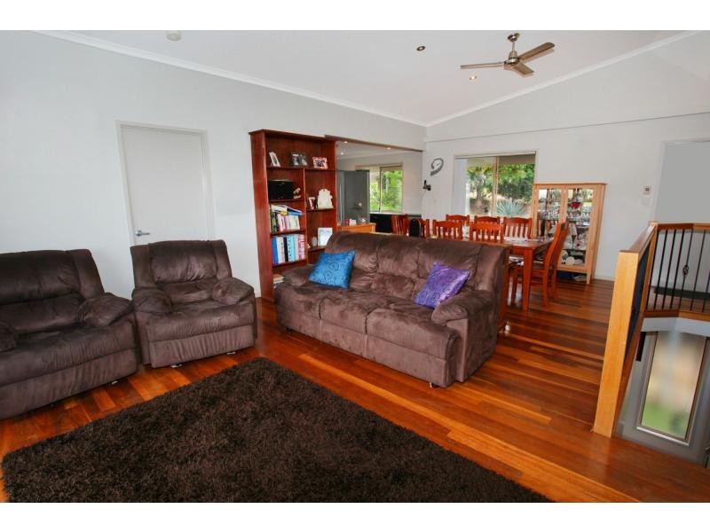 36 Kentia Street, Highworth QLD 4560