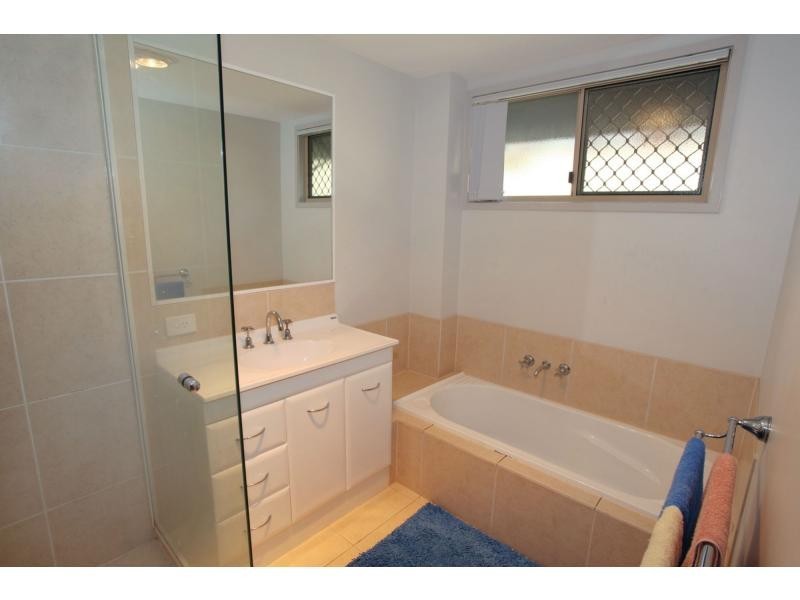 36 Kentia Street, Highworth QLD 4560