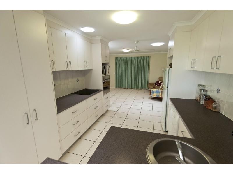 33 Towen View Court, Towen Mountain QLD 4560