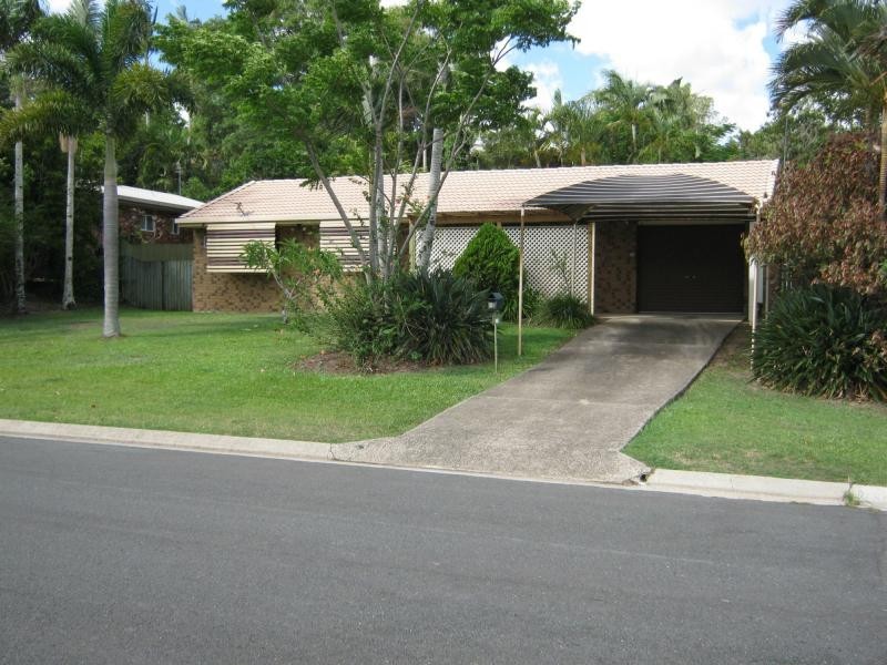 30 LACHLAN Avenue, Nambour QLD 4560