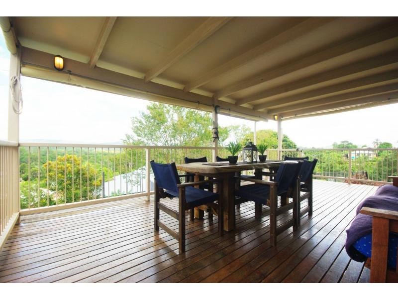 5 Sales Court, Woombye QLD 4559