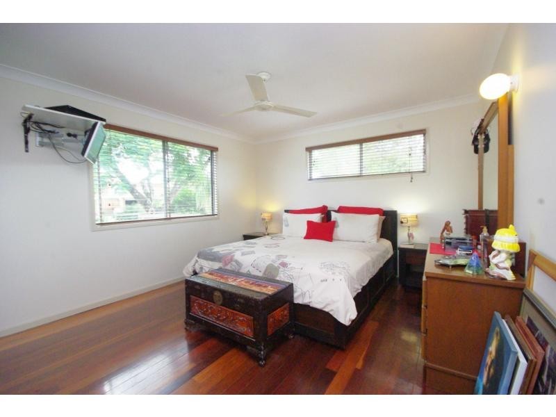 5 Sales Court, Woombye QLD 4559