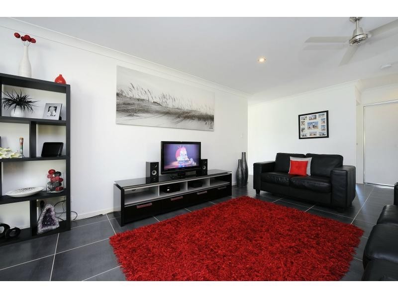 24 Davey Drive, Woombye QLD 4559