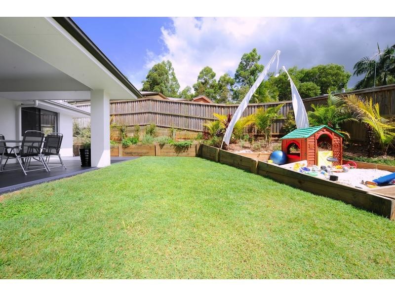 24 Davey Drive, Woombye QLD 4559