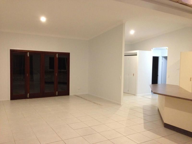 206 BURNSIDE Road, Burnside QLD 4560