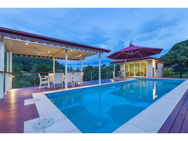 1 PARSONS KNOB Road South, Hunchy QLD 4555