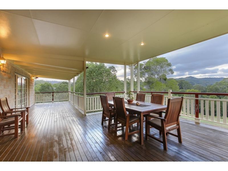 1 PARSONS KNOB Road South, Hunchy QLD 4555