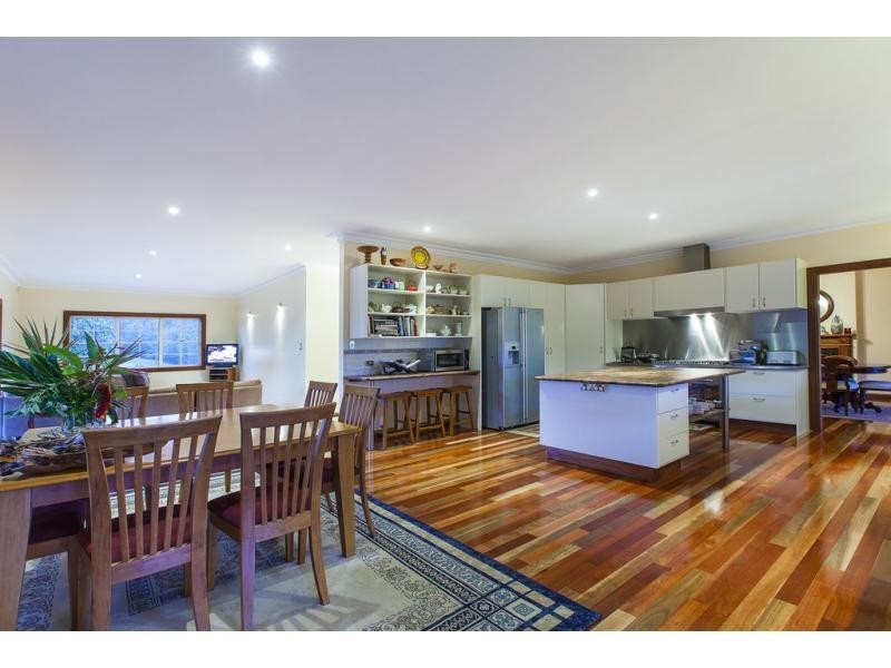 1 PARSONS KNOB Road South, Hunchy QLD 4555