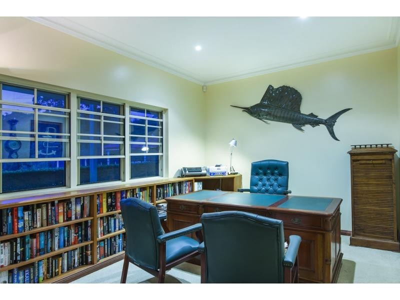 1 PARSONS KNOB Road South, Hunchy QLD 4555