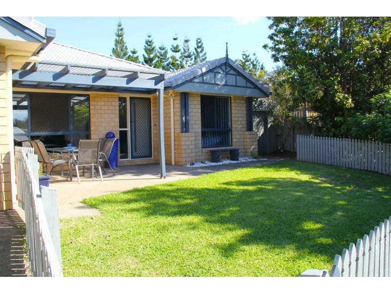 49 PETIGRAIN Avenue, Palmwoods QLD 4555