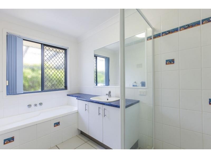 49 PETIGRAIN Avenue, Palmwoods QLD 4555