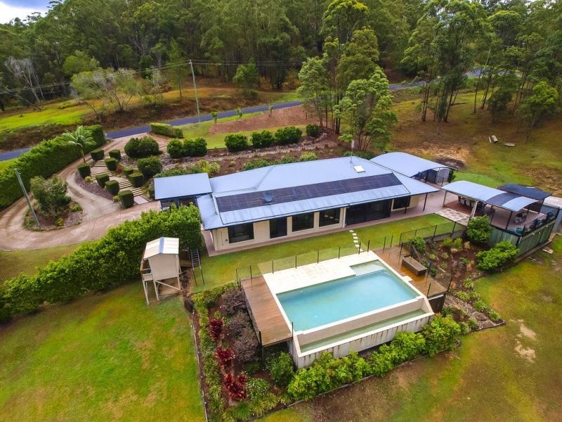 7 LISA Road, Chevallum QLD 4555