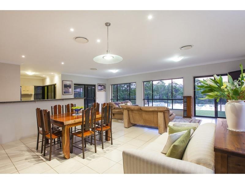 7 LISA Road, Chevallum QLD 4555