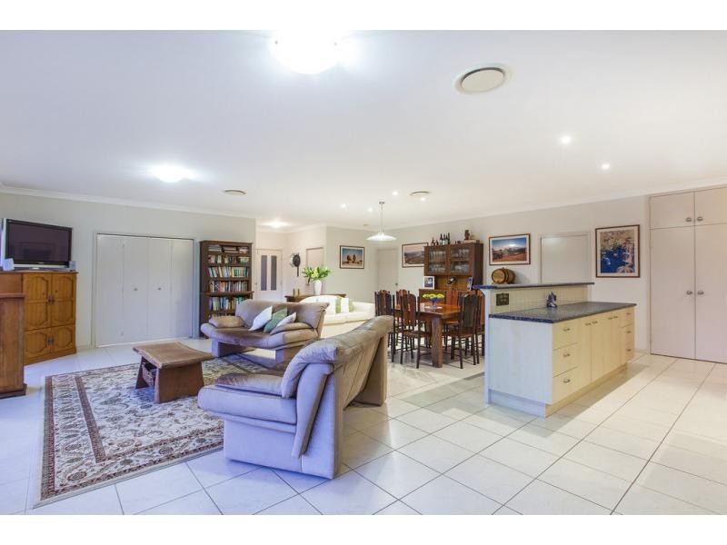 7 LISA Road, Chevallum QLD 4555