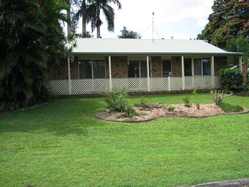 26 LACHLAN Avenue, Nambour QLD 4560