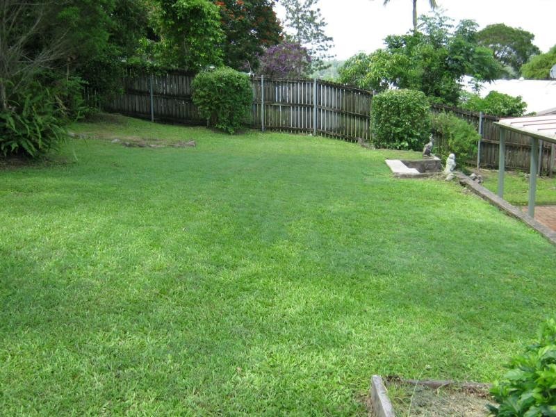26 LACHLAN Avenue, Nambour QLD 4560