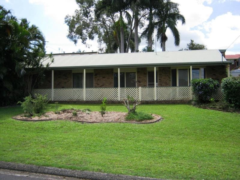 26 LACHLAN Avenue, Nambour QLD 4560