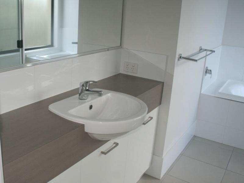 4 Creekside Drive, Sippy Downs QLD 4556