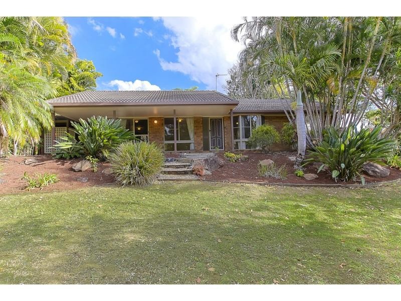 2 Reynolds Close, Woombye QLD 4559