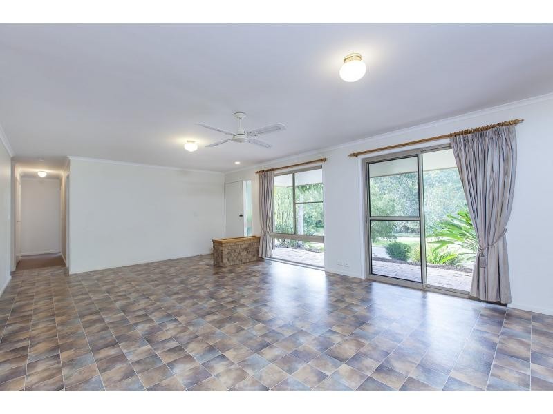 2 Reynolds Close, Woombye QLD 4559