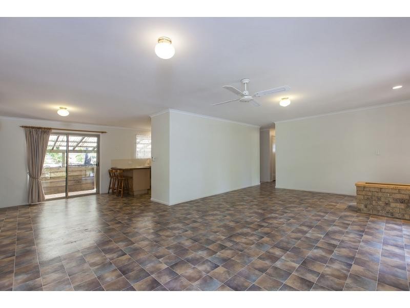 2 Reynolds Close, Woombye QLD 4559