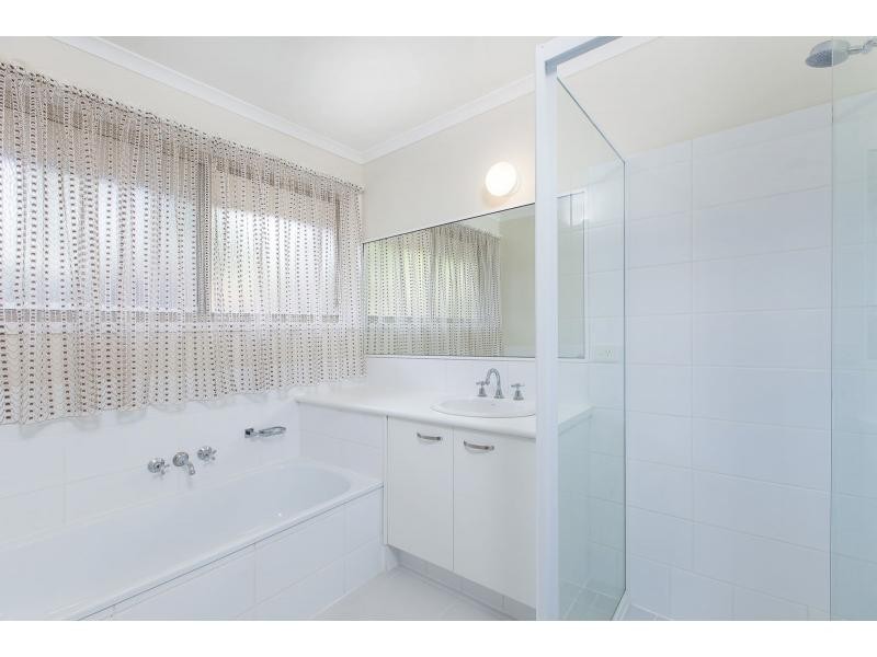 2 Reynolds Close, Woombye QLD 4559