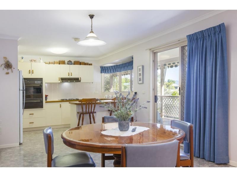 6 KUSKOPF Place, Woombye QLD 4559