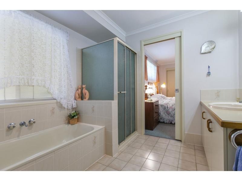 6 KUSKOPF Place, Woombye QLD 4559