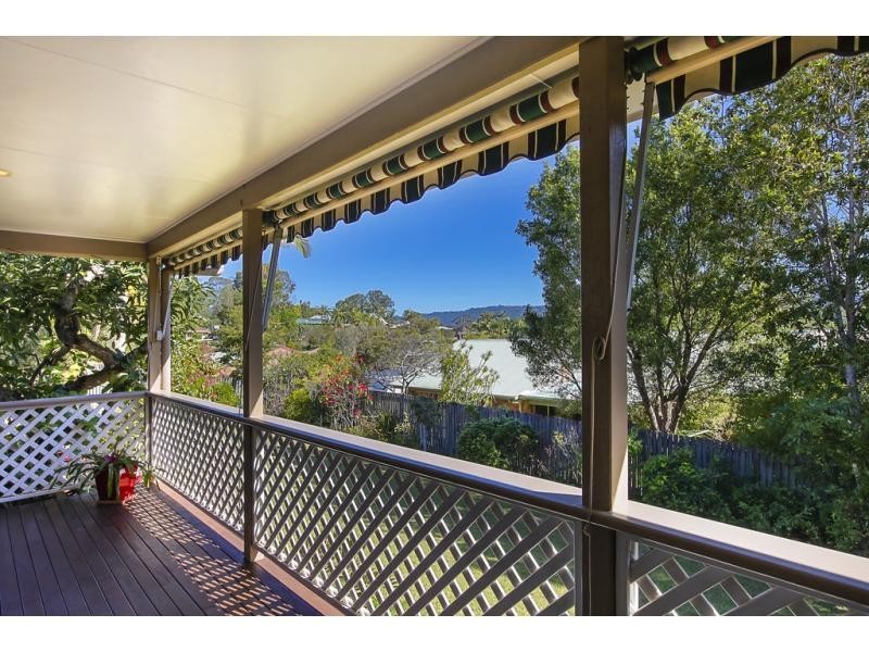 6 KUSKOPF Place, Woombye QLD 4559