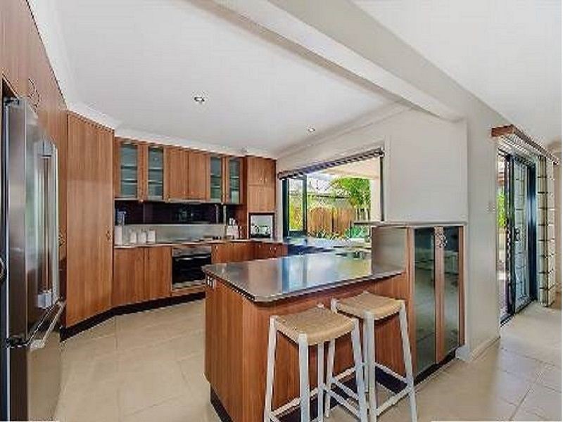 4 Staysail Place, Twin Waters QLD 4564