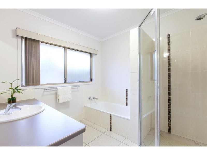 42 White Cedar Place, West Woombye QLD 4559