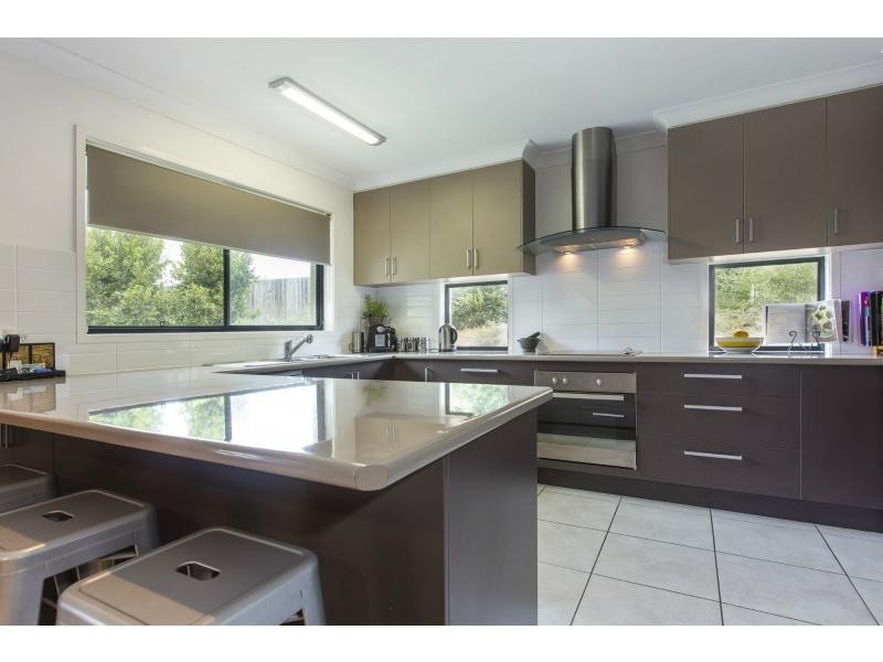 43 Robertson Drive, Burnside QLD 4560