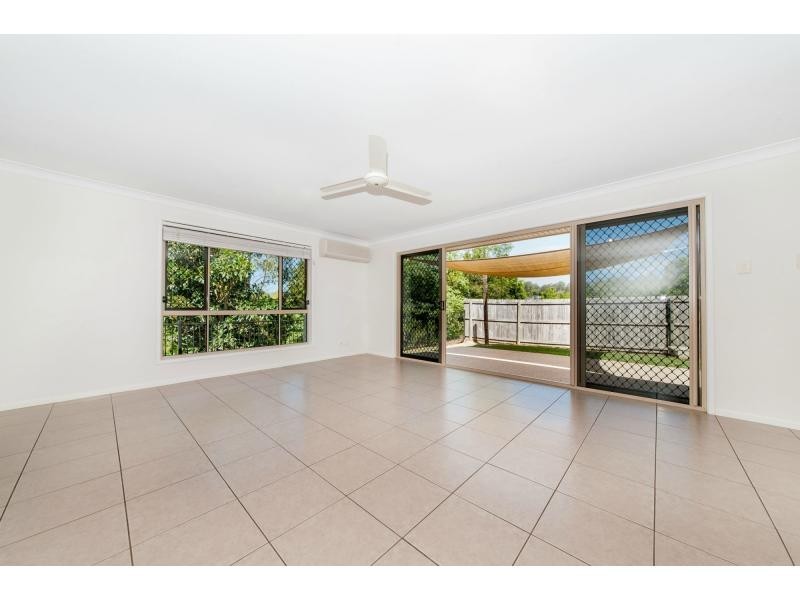 32 Robertson Drive, Burnside QLD 4560