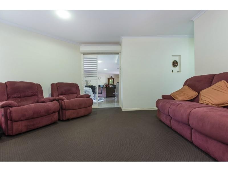 27 KOORAWATHA LANE, Palmwoods QLD 4555