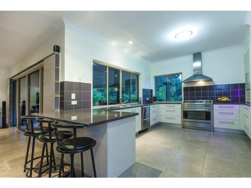 2 HAMLIN Close, Woombye QLD 4559