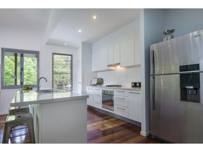 7 LINSAY Circuit, Nambour QLD 4560