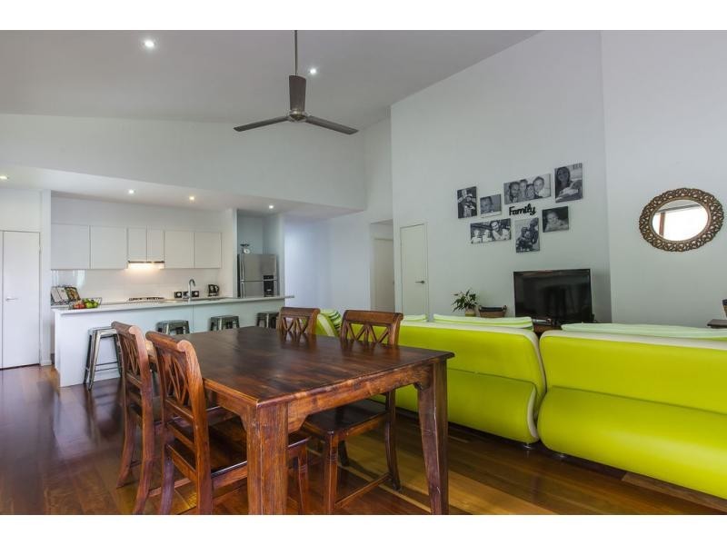 7 LINSAY Circuit, Nambour QLD 4560