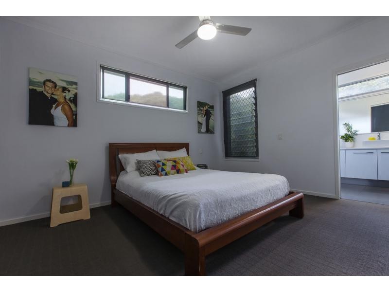 7 LINSAY Circuit, Nambour QLD 4560